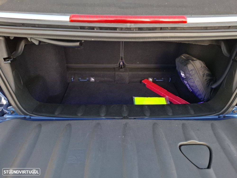 MINI Cabrio Cooper SD - 23