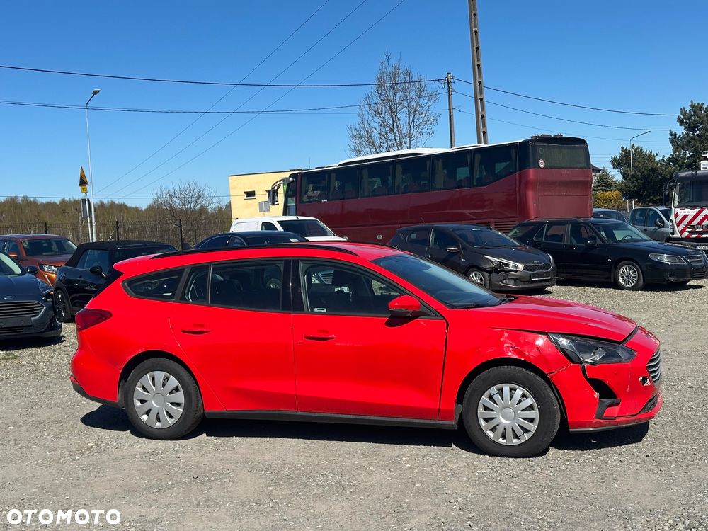 Ford Focus 1.0 EcoBoost Trend Edition - 4