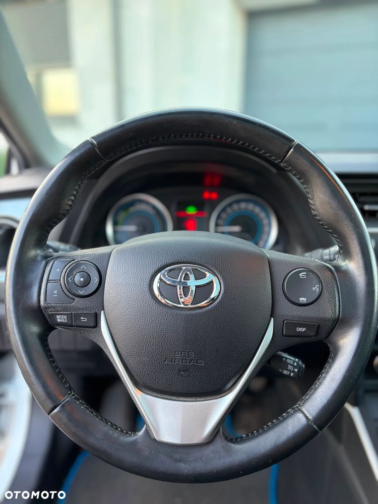Toyota Auris 1.8 HSD Luna - 21