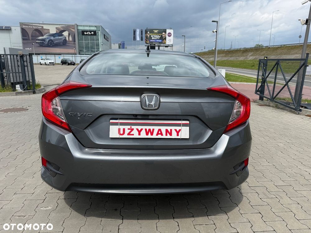 Honda Civic 1.5 T Executive CVT - 9
