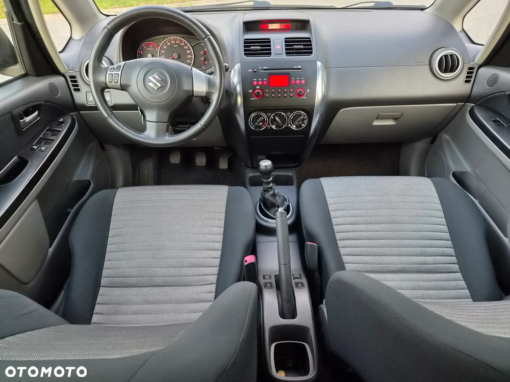 Suzuki SX4 1.9 DDiS 4WD GS / Premium - 10