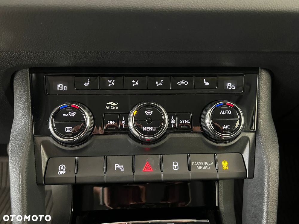 Skoda Karoq 1.5 TSI ACT Selection DSG - 25