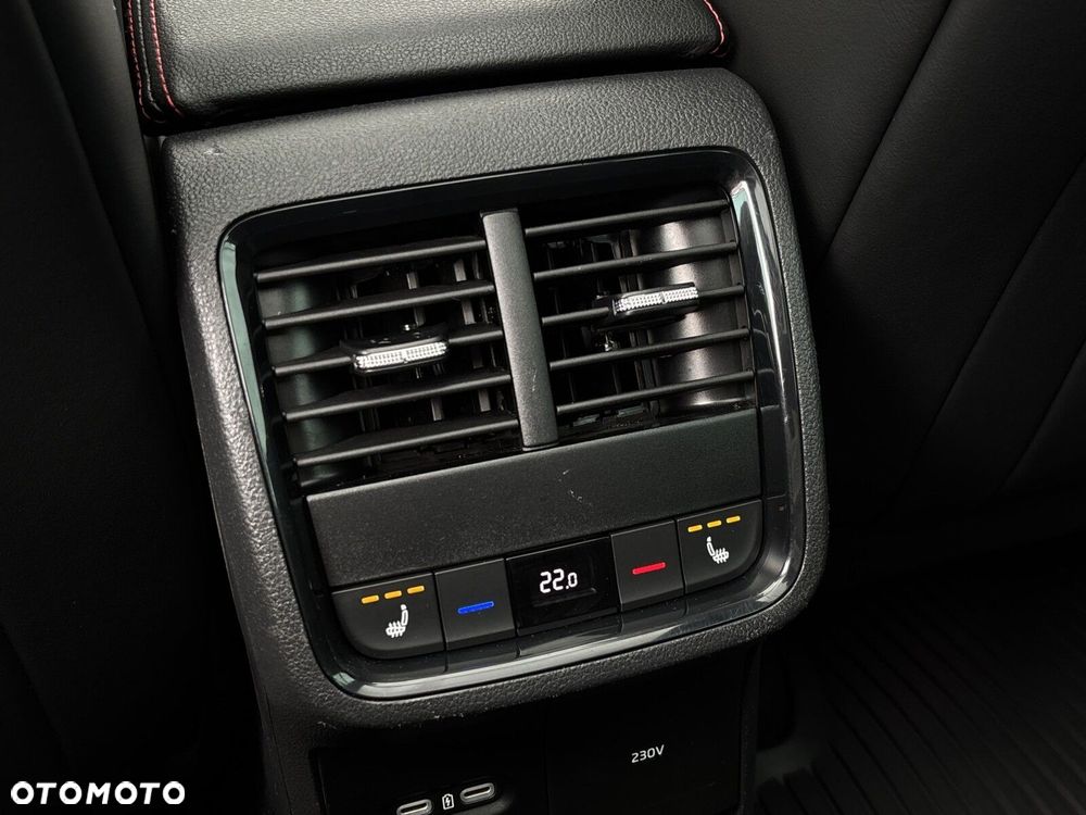 Skoda Octavia 2.0 TDI RS DSG - 33
