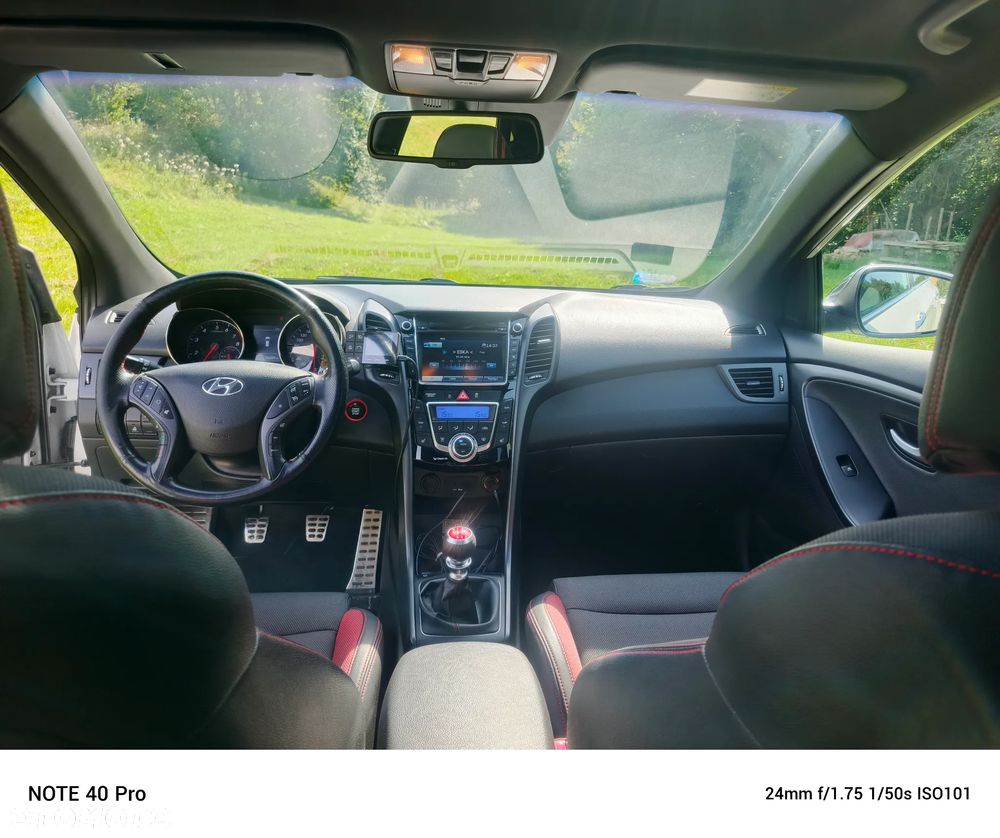 Hyundai i30 1.6 GDI Turbo Luxury - 12