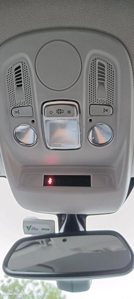 Citroën C4 1.6 BlueHDi Feel Edtion - 24