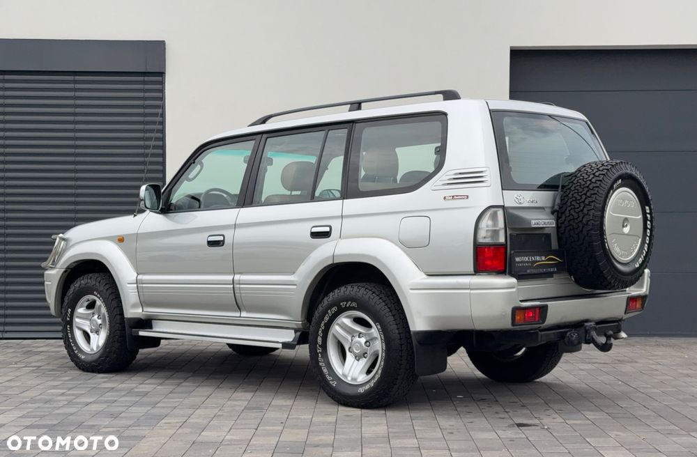 Toyota Land Cruiser - 6