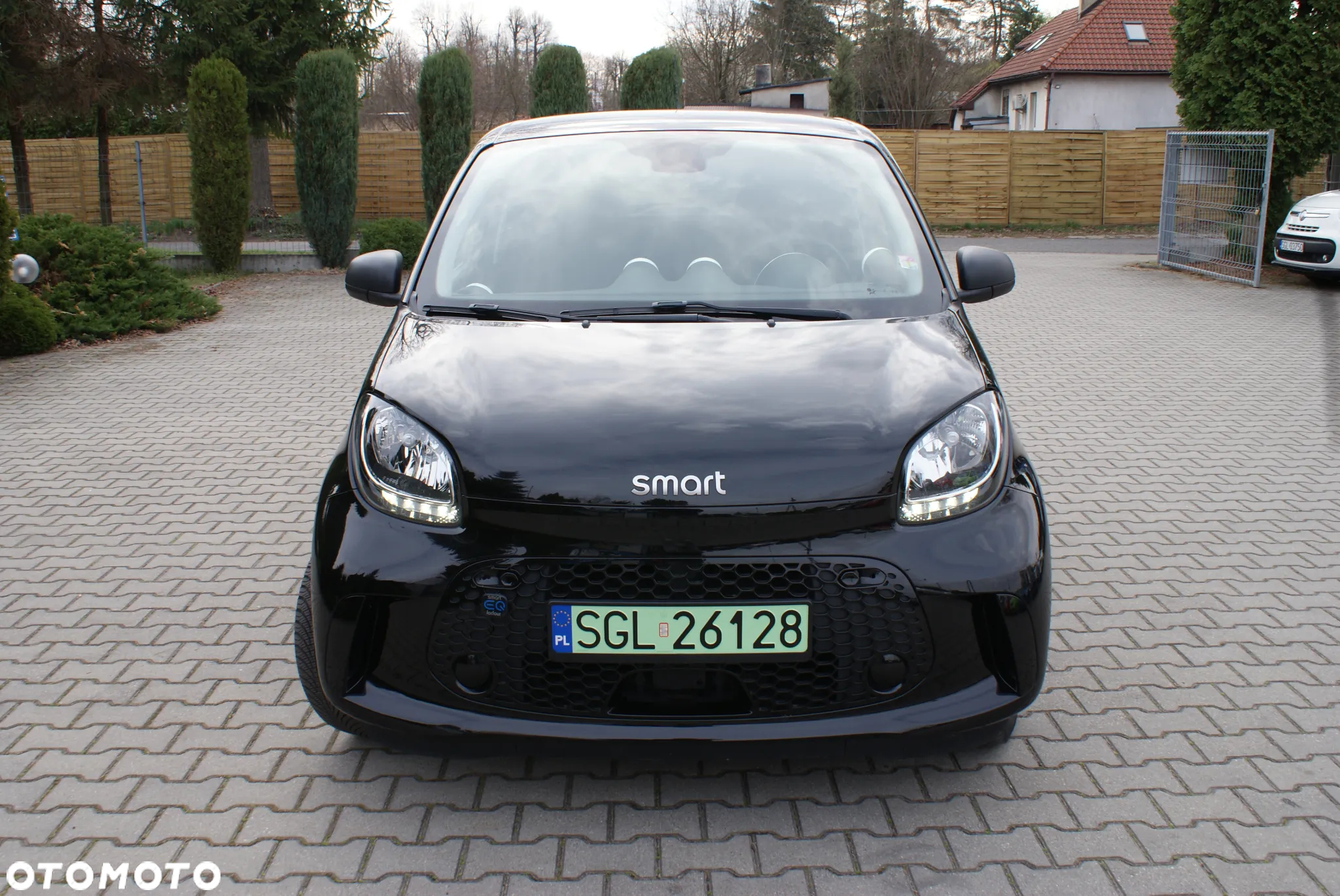 Smart Forfour EQ - 2