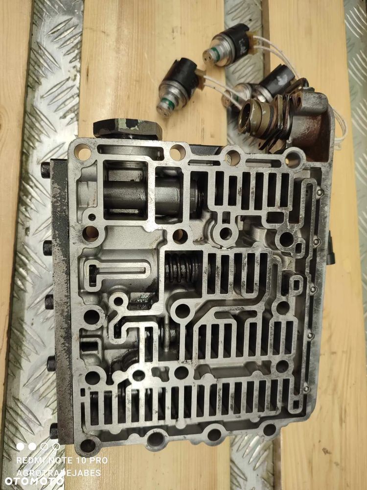 Blok zaworowy skrzyni biegów Deutz Fahr Agrotron 100 (ZF 464-306396D) - 6