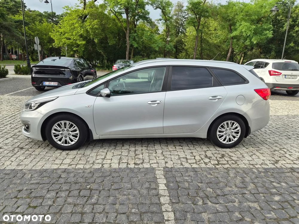 Kia Ceed 1.4 CRDi M - 10