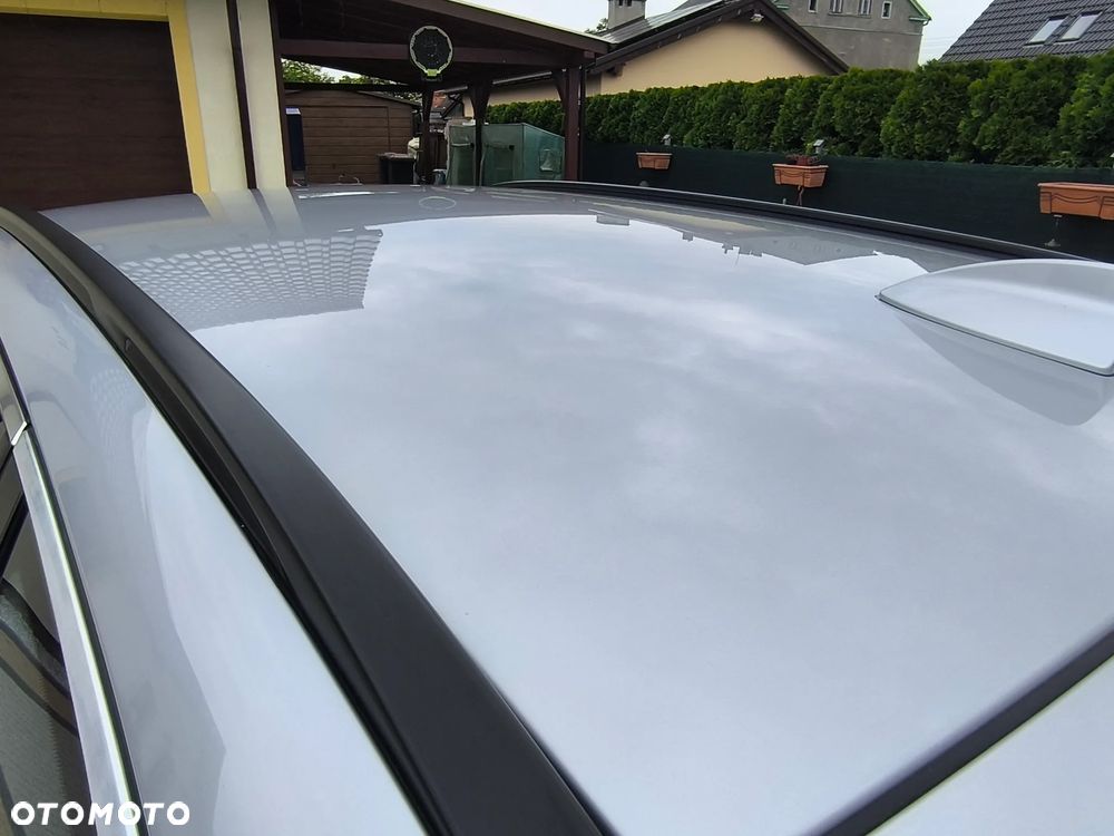 BMW Seria 5 525d - 26