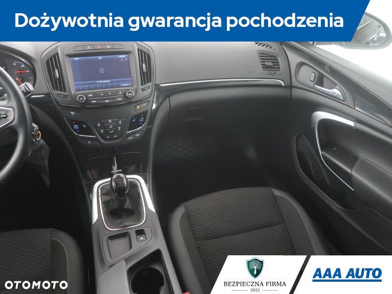 Opel Insignia - 10