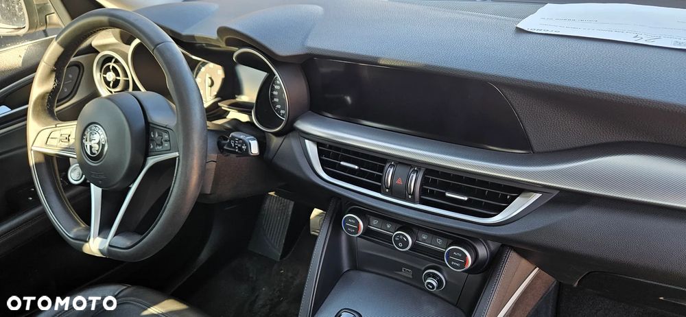 Alfa Romeo Stelvio 2.2 16V AT8 Executive - 32
