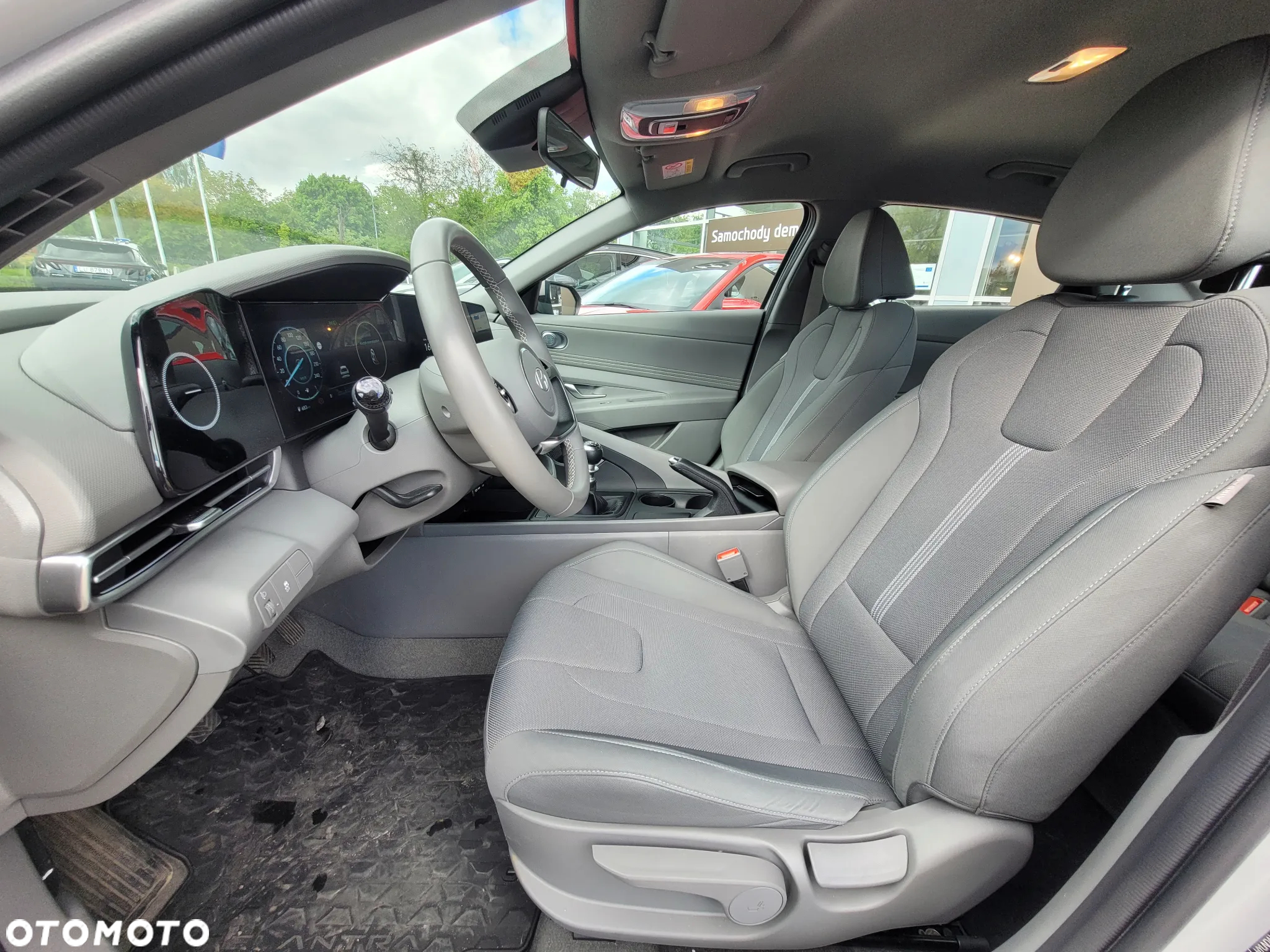 Hyundai Elantra 1.6 Modern - 13