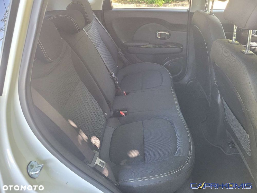 Kia Soul 1.6 CRDI White&Red Edition - 18