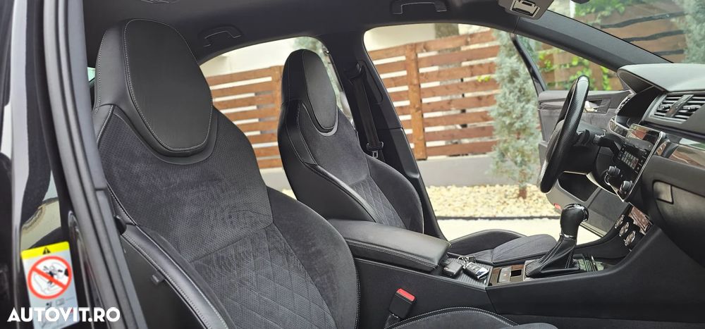 Skoda Superb 2.0 TDI DSG Sportline - 6