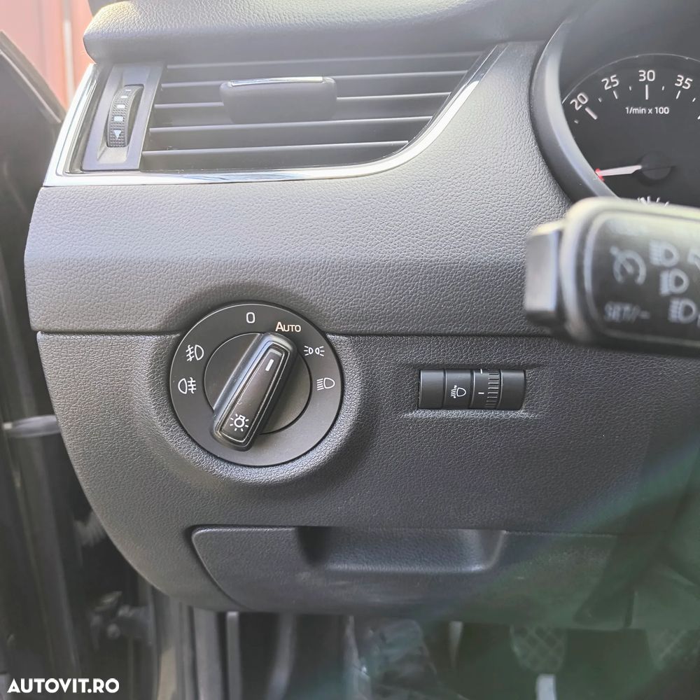 Skoda Octavia 1.6 TDI Greenline - 13