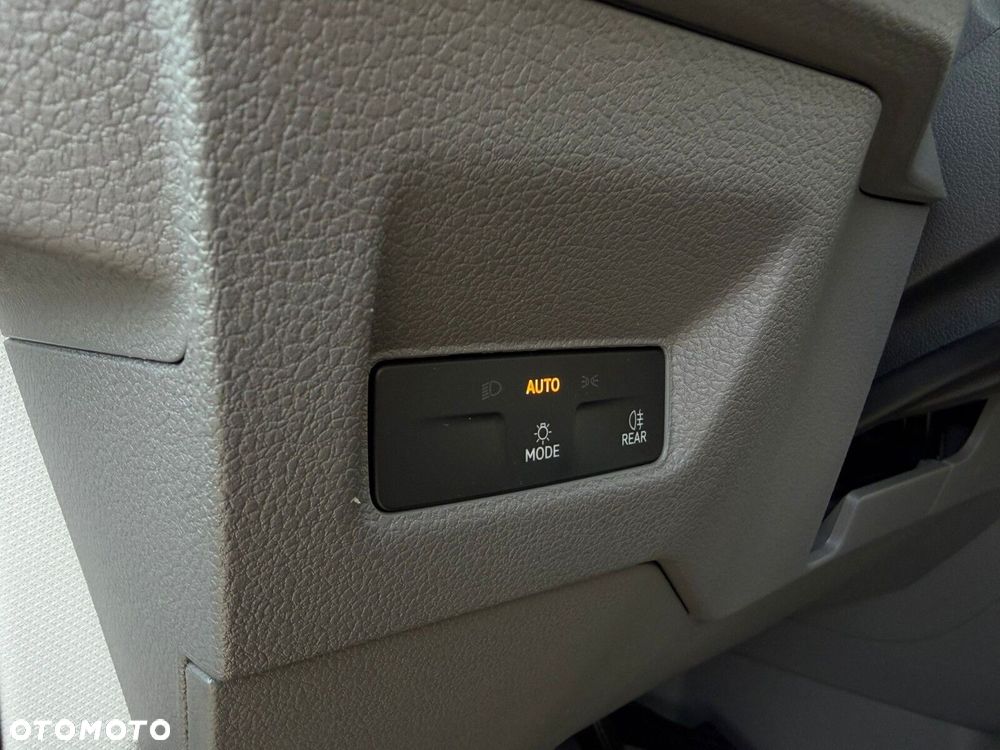 Volkswagen Crafter 35 2.0 TDI L4H3 4490 140 KM - 24