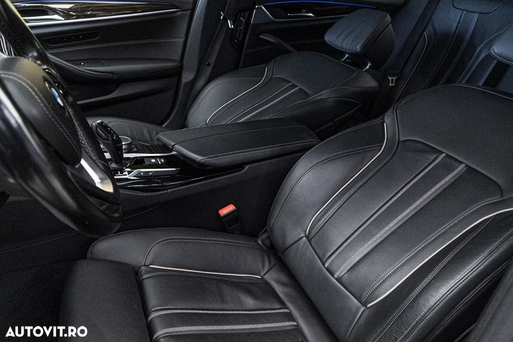 BMW Seria 5 530e iPerformance Aut. Luxury Line - 19