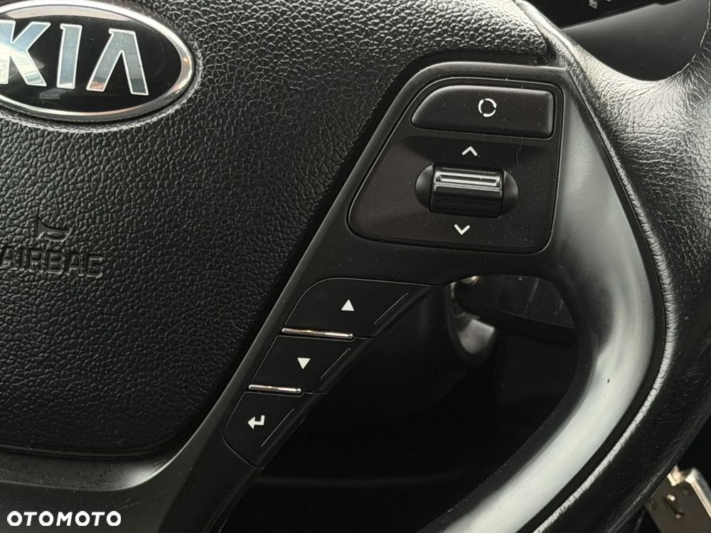 Kia Ceed 1.4 CVVT Dream Team Edition - 19