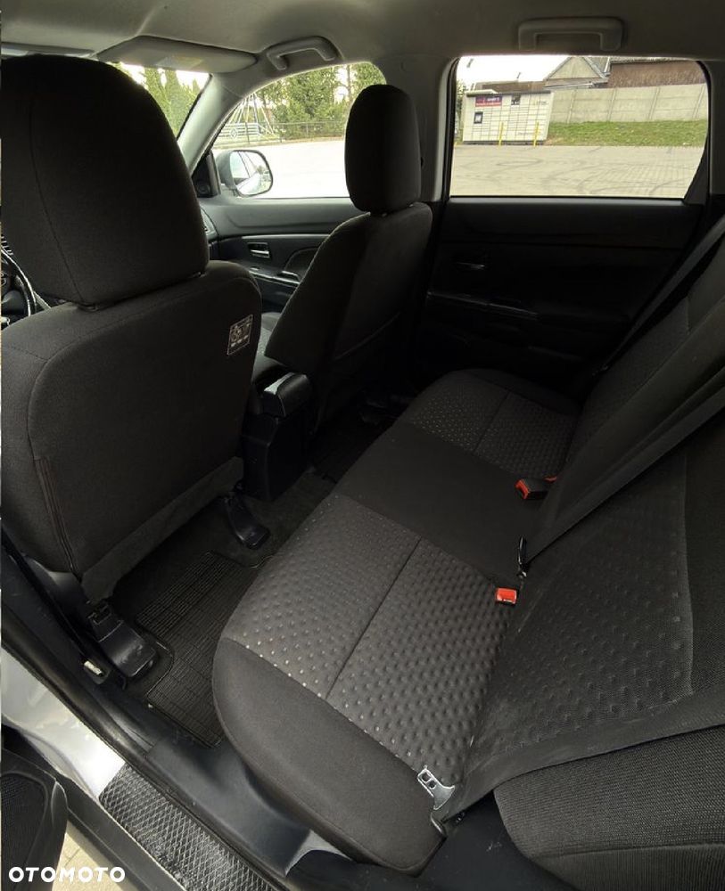 Mitsubishi ASX - 12