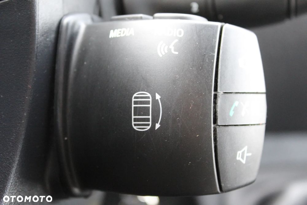 Nissan NV400 - 22