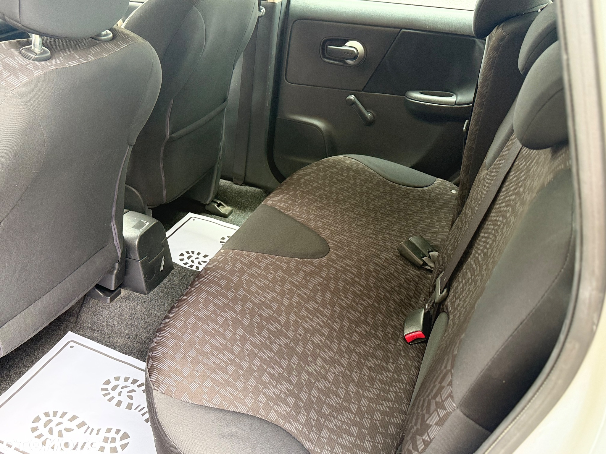 Nissan Note 1.4 Visia A/C - 11