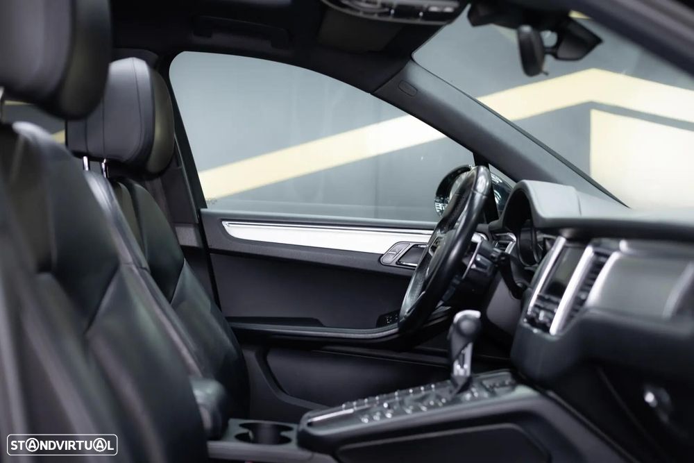 Porsche Macan S All Weather - 22