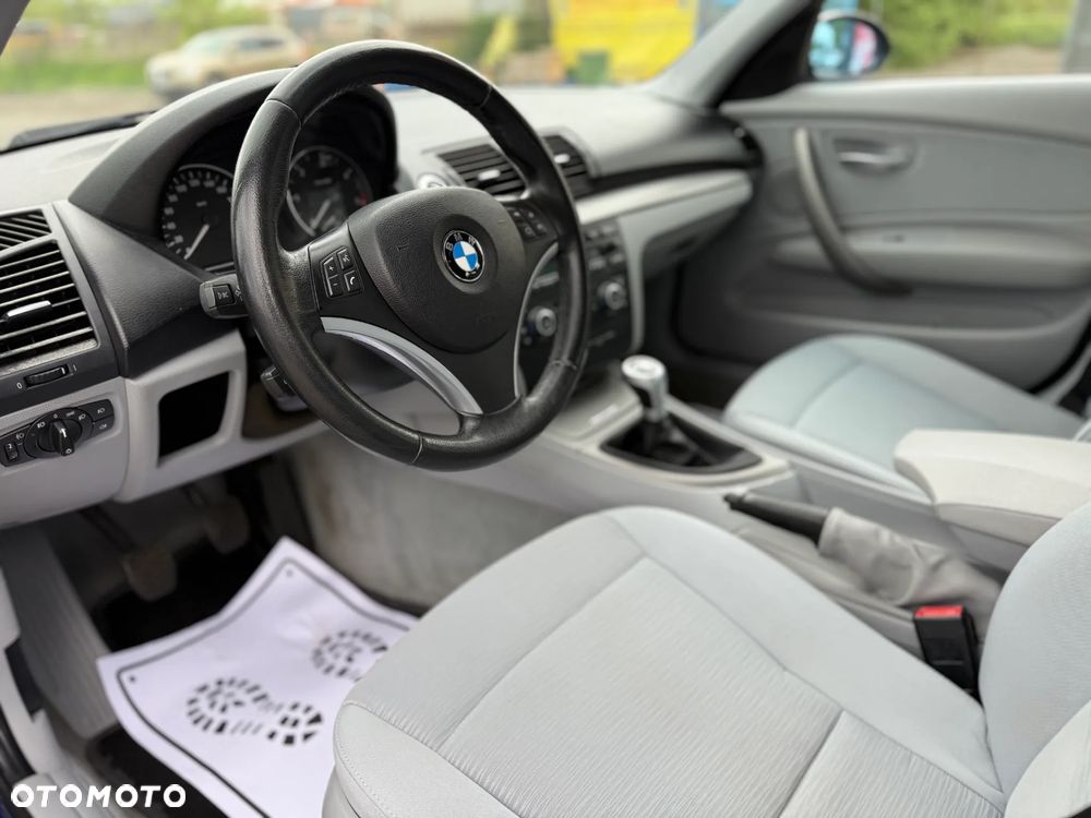 BMW Seria 1 - 15