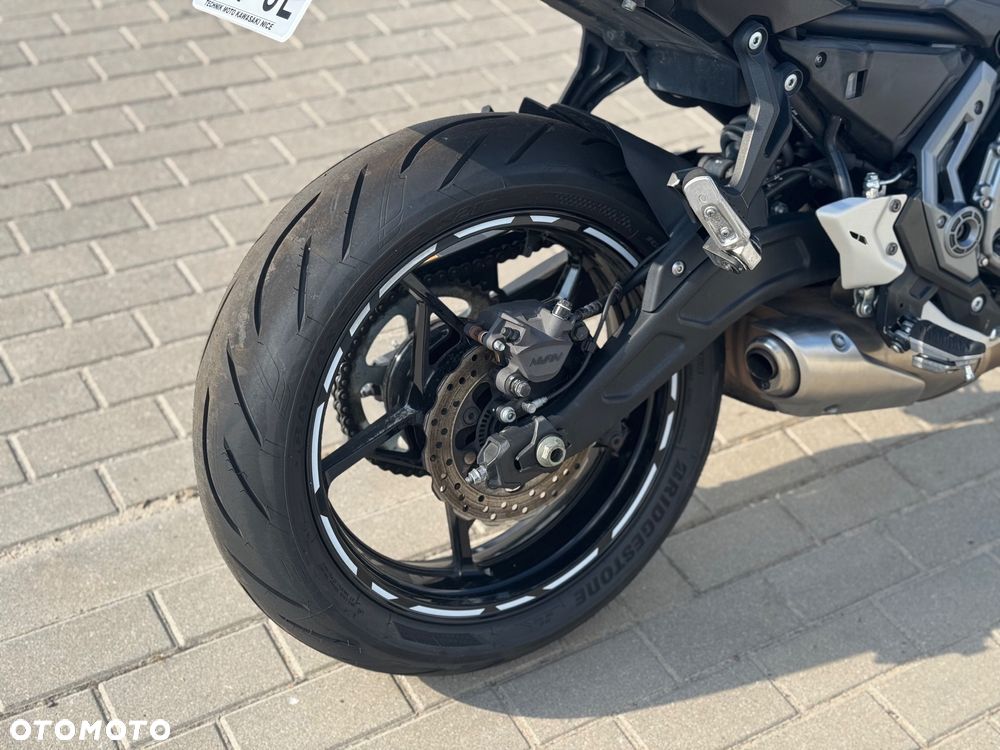 Kawasaki Z 650 - 10