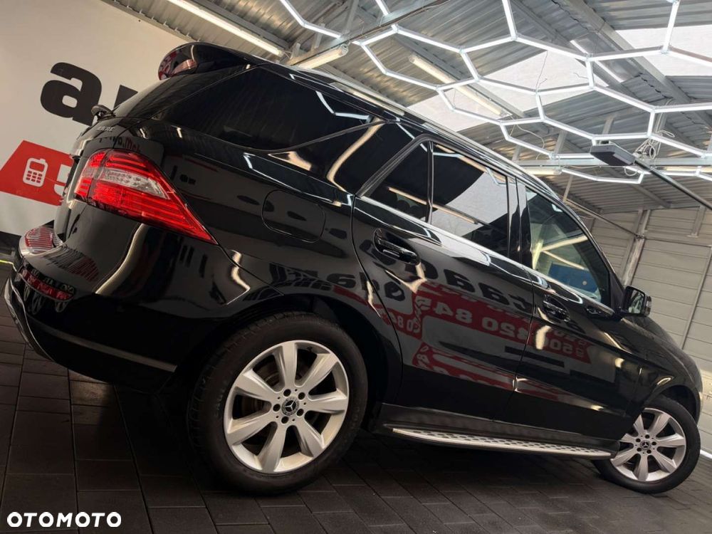 Mercedes-Benz ML - 15