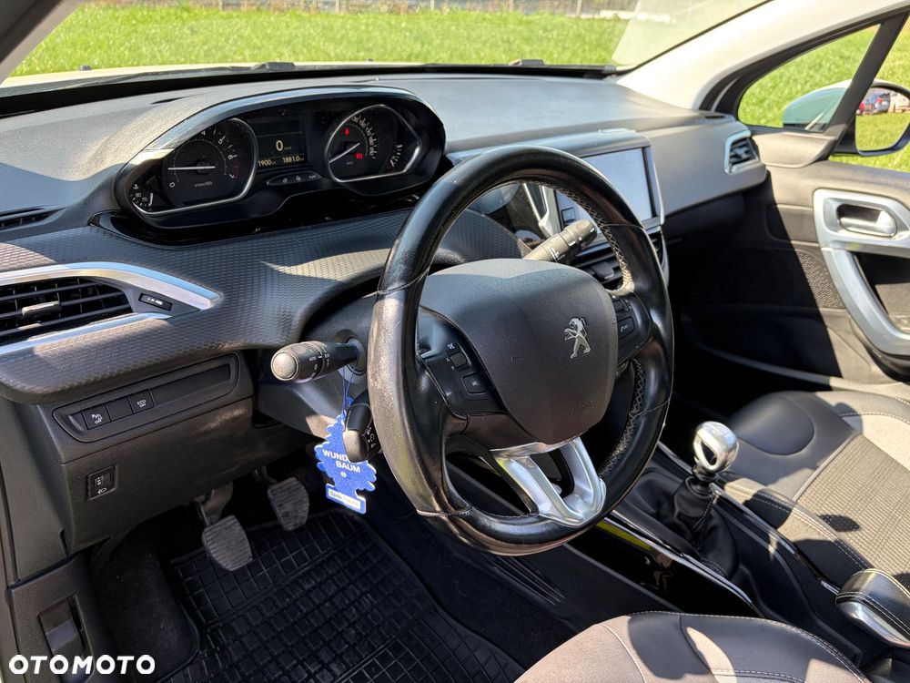 Peugeot 2008 PureTech 130 GPF Stop&Start Crossway - 18