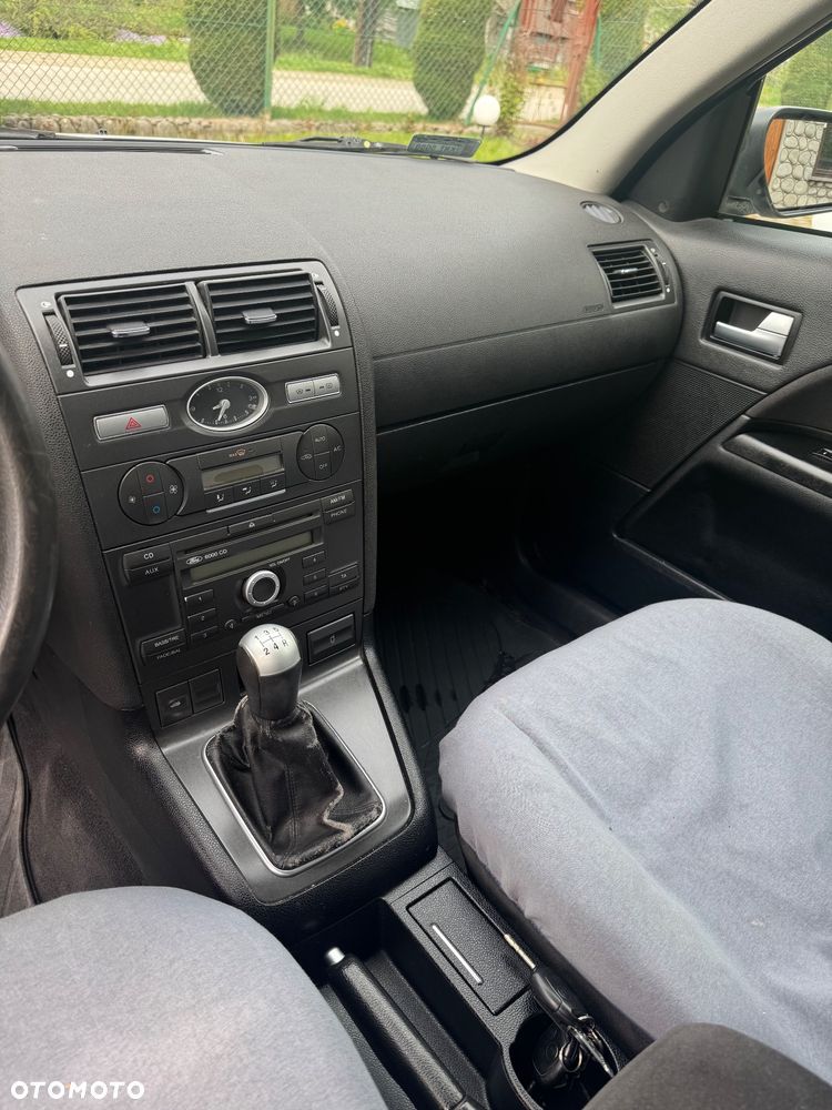 Ford Mondeo 1.8 Ambiente - 10