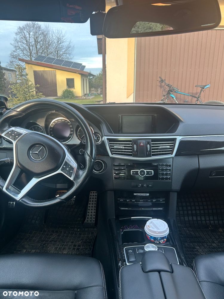 Mercedes-Benz Klasa E 220 CDI BlueEff Avantgarde - 17