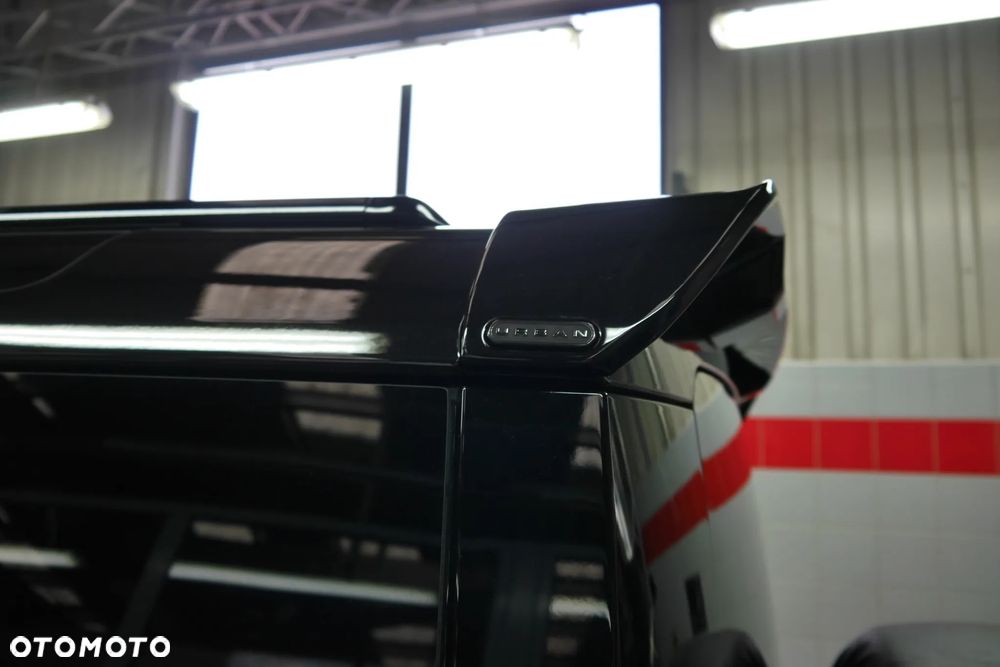 Land Rover Defender 3.0 D300 mHEV X-Dynamic SE - 14