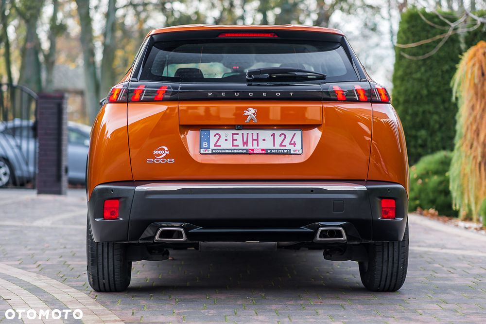 Peugeot 2008 1.2 PureTech Allure Pack S&S - 6