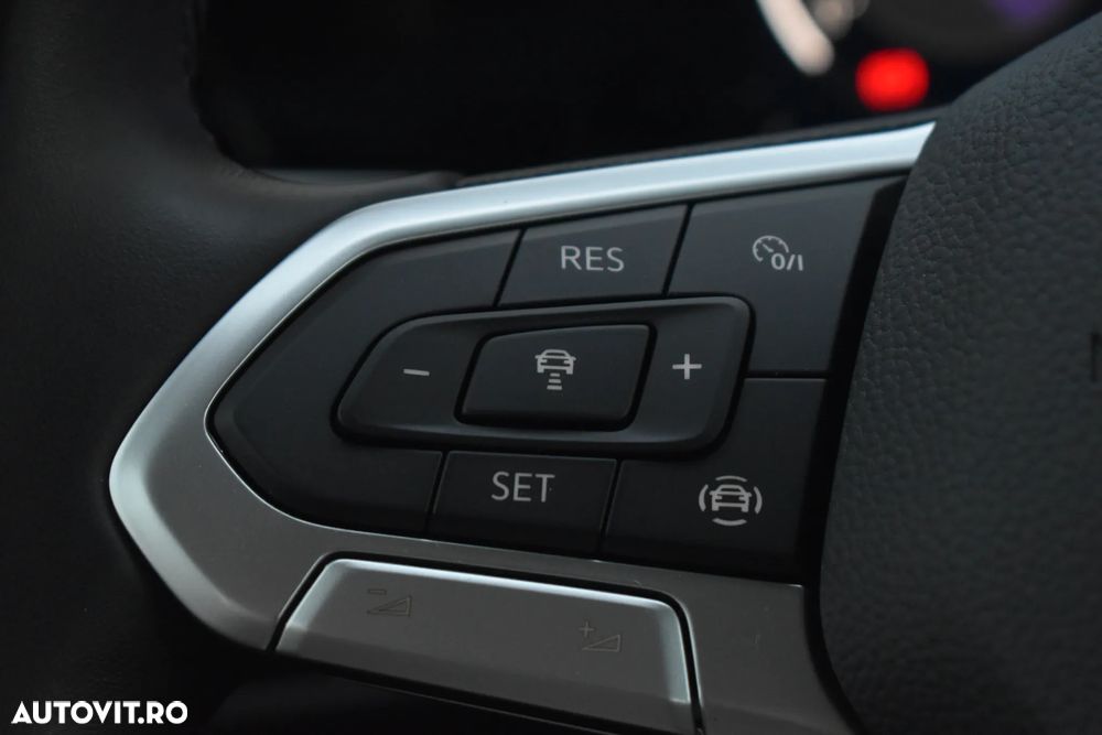 Volkswagen Golf 1.0 TSI Life - 38