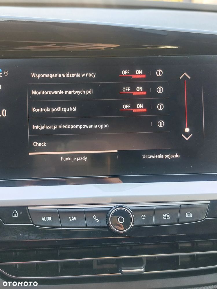 Opel Grandland 1.6 T PHEV Business Elegance - 33