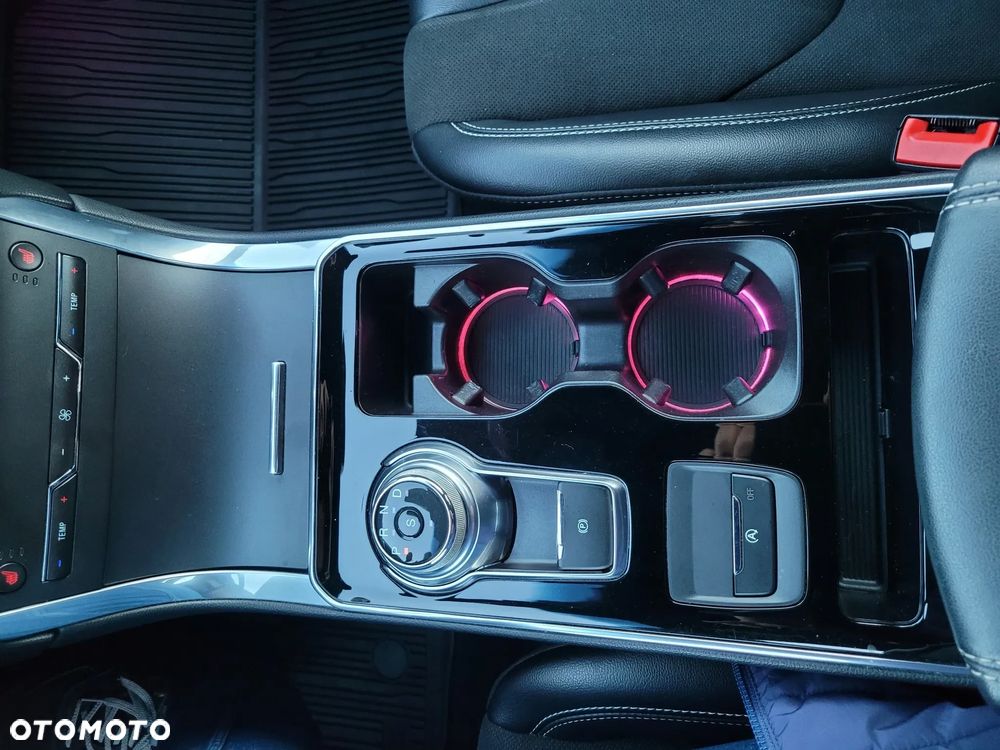 Ford Edge - 26