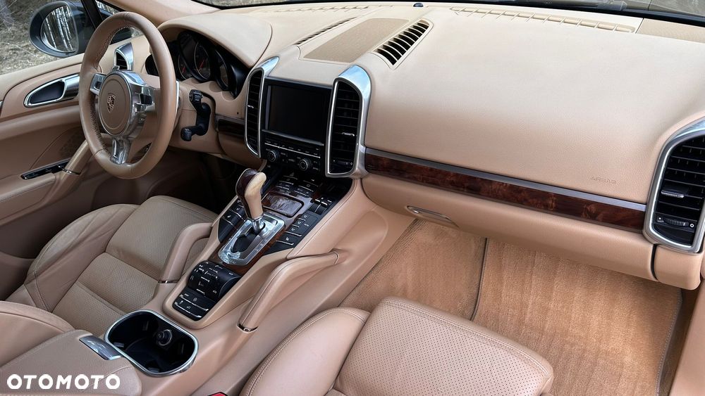 Porsche Cayenne Diesel - 16