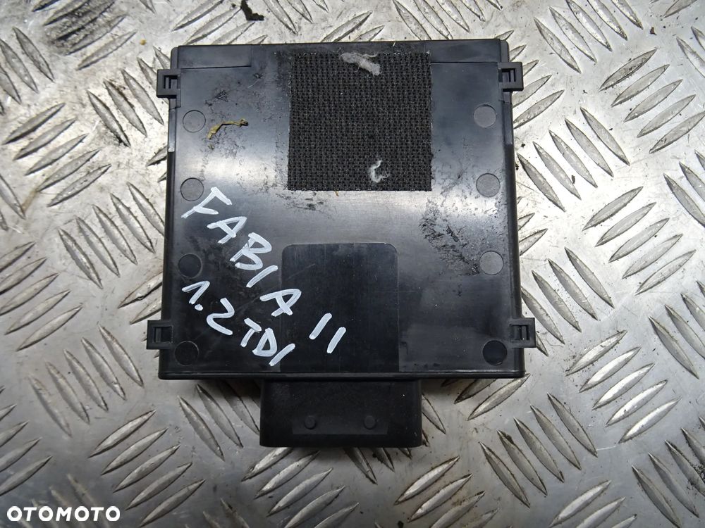 SKODA FABIA II 10-14 1.2 TDI MODUŁ STABILIZATOR NAPIĘCIA 8K0959663F - 1