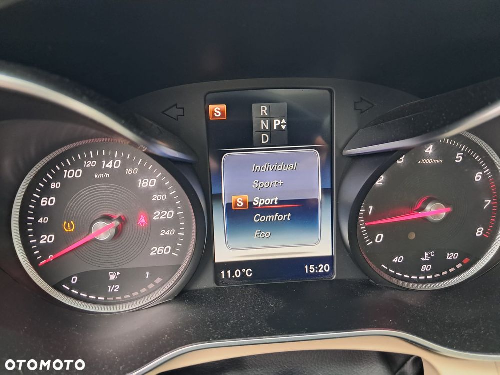 Mercedes-Benz Klasa C 300 7G-TRONIC - 26