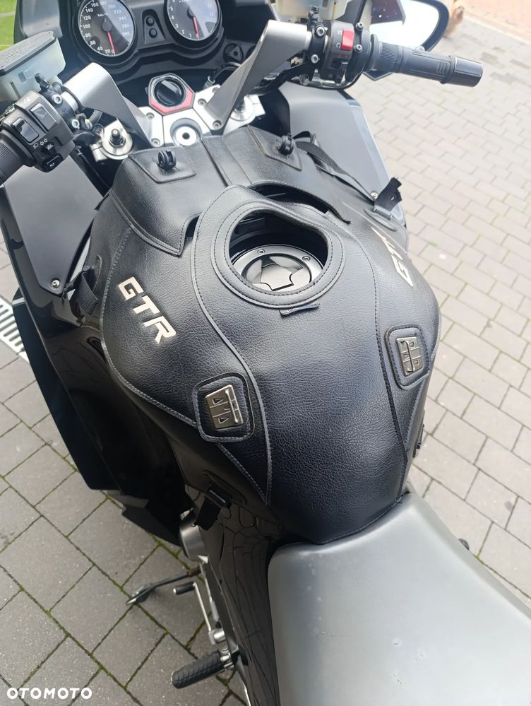 Kawasaki GTR - 9