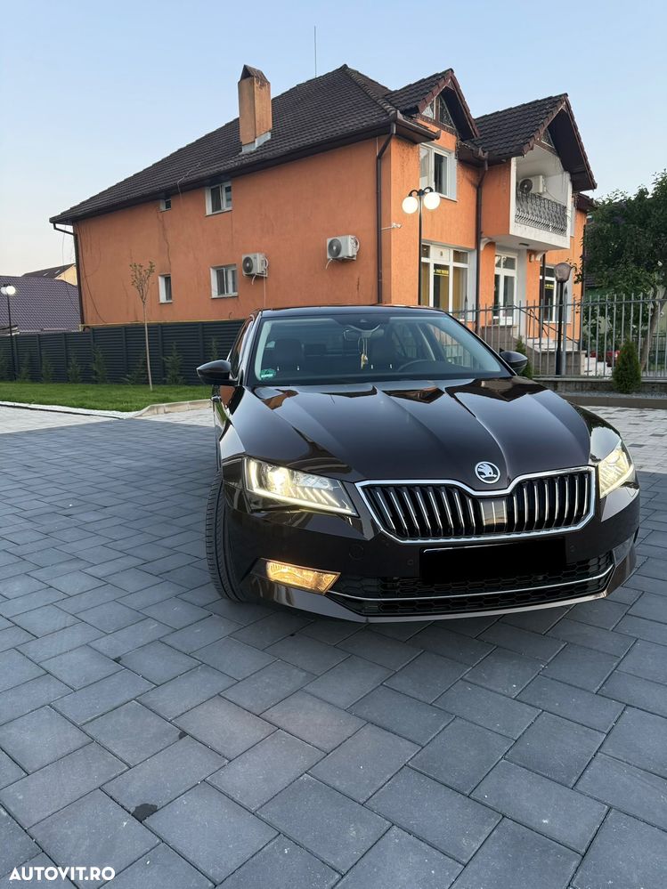 Skoda Superb 2.0 TDI 4X4 DSG L&K - 3