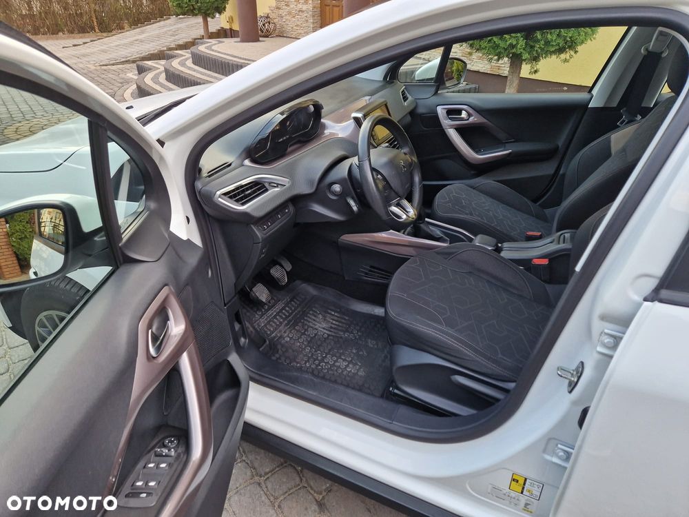Peugeot 2008 PureTech 82 Access - 6