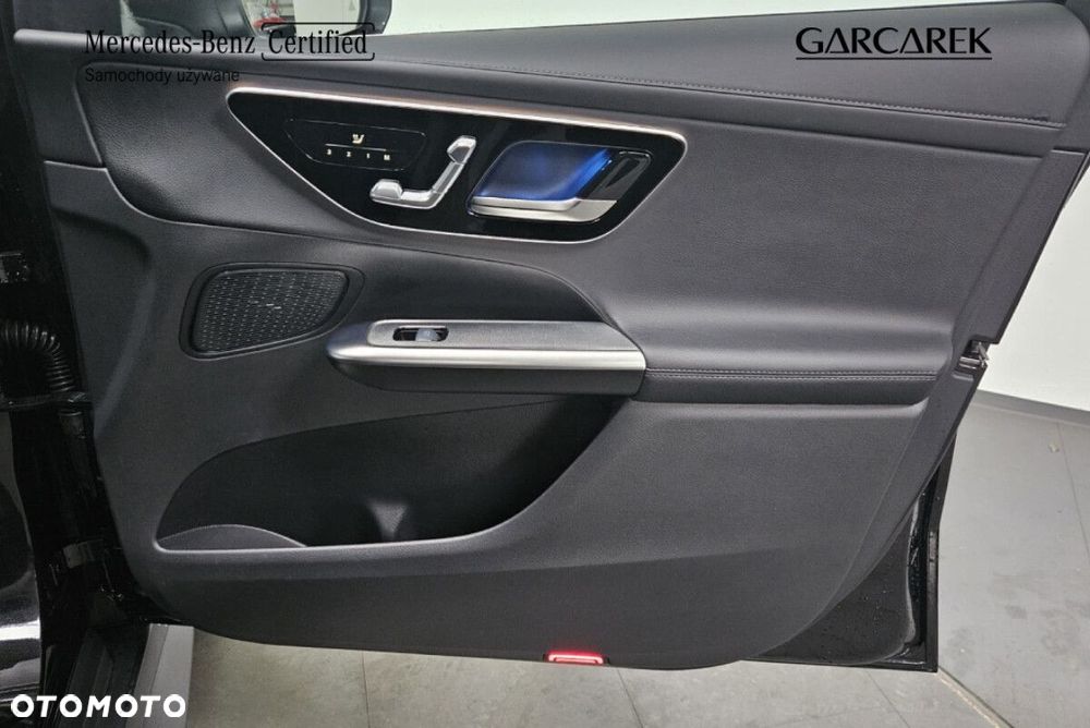 Mercedes-Benz GLC - 25