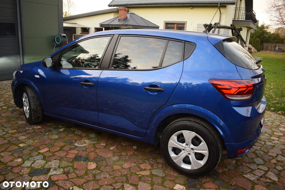 Dacia Sandero - 8