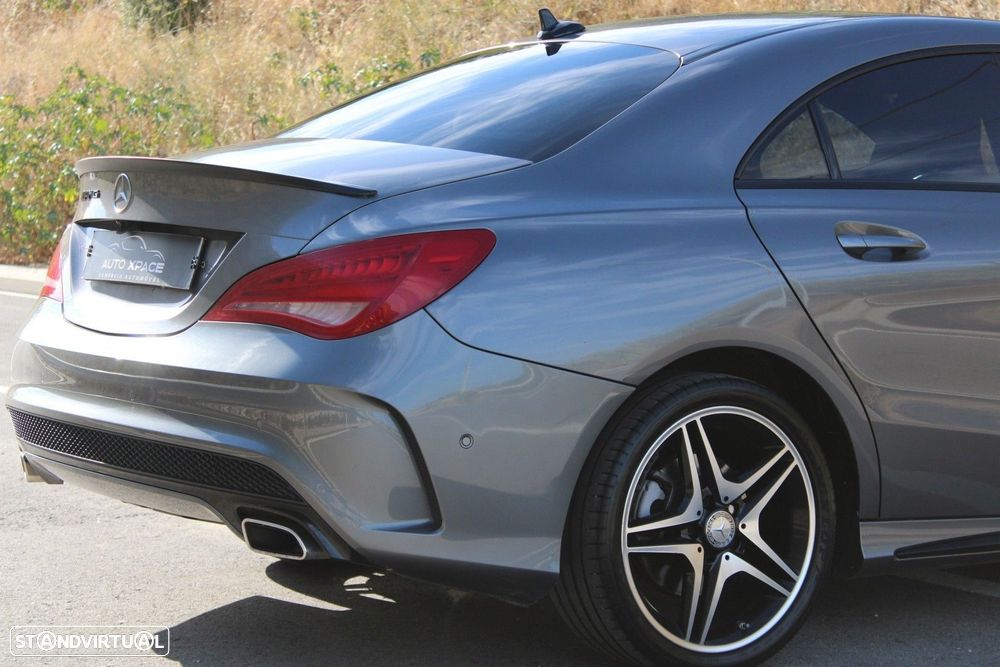Mercedes-Benz CLA 180 d AMG Line - 12