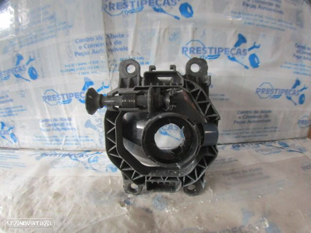Farol Nevoeiro 281500097R  RENAULT CLIO 4 FASE 1 2016 1.5DCI 75CV 5P BRANCO FD/ FE VALEO RENAULT  MEGANE 4 FASE 1 2019 1.5DCI 115CV 5P BRANCO - 2