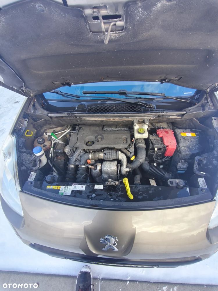 Peugeot Partner 1.6 HDi Outdoor - 11