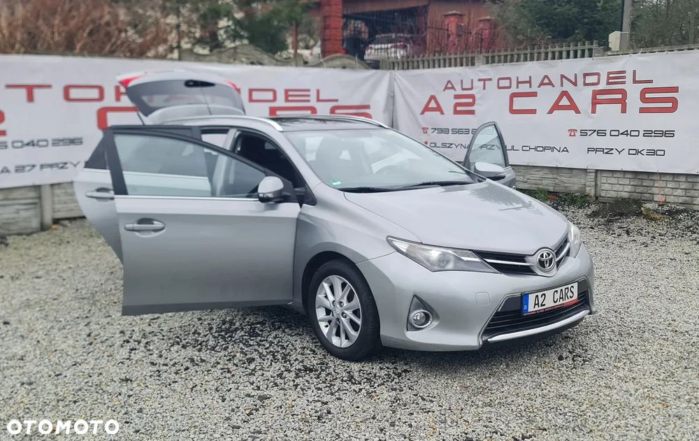 Toyota Auris 1.6 Premium - 9